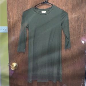 no rips, tears, or stains.